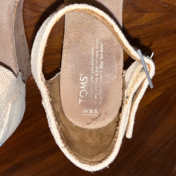 TOMS Sienna Cork Wedge Sandals - Picture 4 of 5